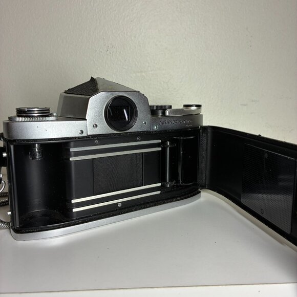 Vintage Miranda NO. 714755 SLR Film Camera Vivitar 46mm Skylight 1A Len's WORKS - Picture 7 of 11